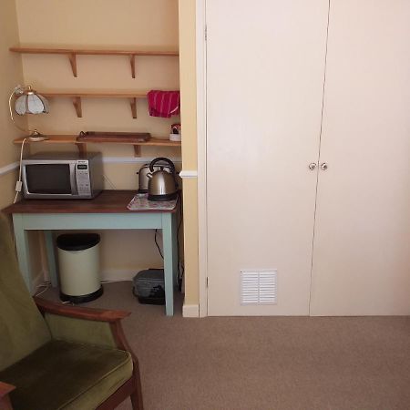 City Centre Double Room With A View, With Parking, Desk & Kitchenette Norwich Esterno foto